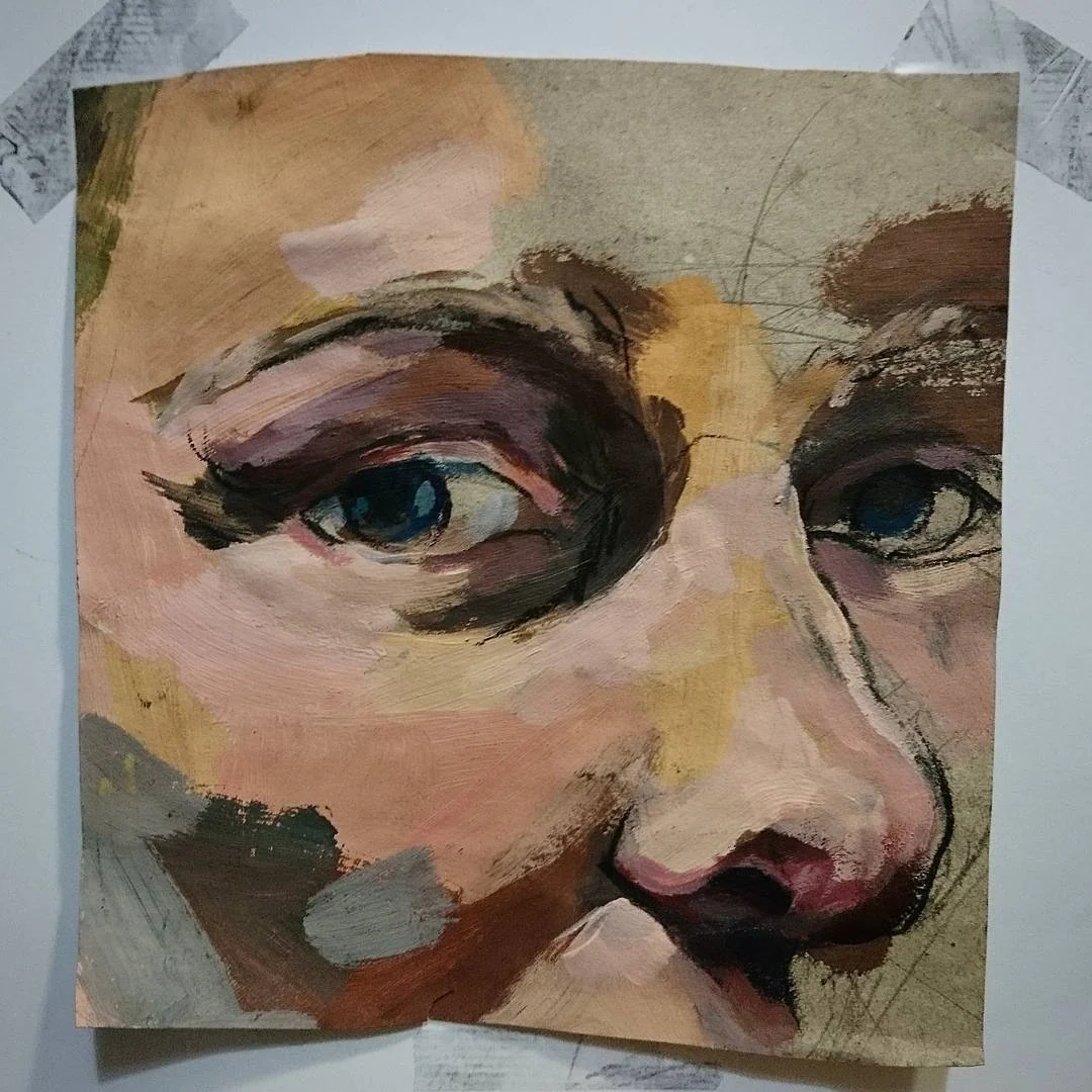 Malarski portret zbliżenia twarzy, ukazujący oczy, nos i fragment policzków w ekspresyjnych pociągnięciach pędzla.